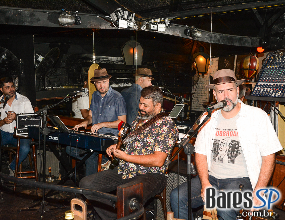 Show da banda Tritono Blues no Piratininga Bar