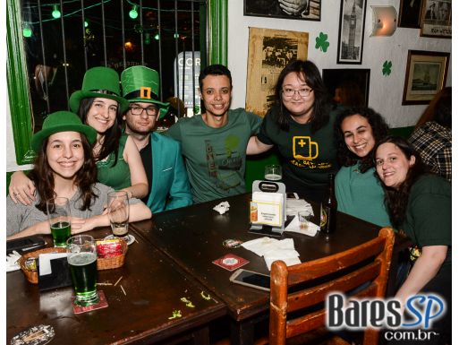 Finnegan's Pub comemora o St Patrick's Day dentro da mais pura tradição irlandesa