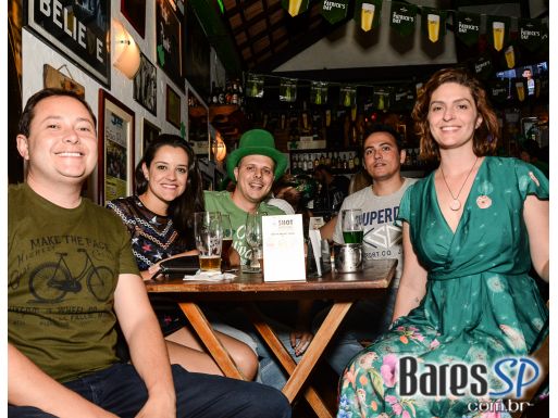 Finnegan's Pub comemora o St Patrick's Day dentro da mais pura tradição irlandesa