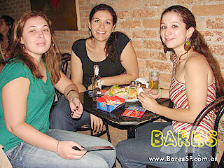 Noite super animada no Fidalga 33 - Ação Adria Noite super animada no Fidalga 33 - Ação Adria