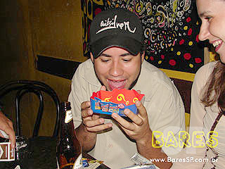 Noite super animada no Fidalga 33 - Ação Adria Noite super animada no Fidalga 33 - Ação Adria