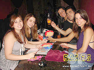 Noite super animada no Fidalga 33 - Ação Adria Noite super animada no Fidalga 33 - Ação Adria