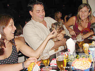 Noite animada no Paróquia - Ação Adria Noite animada no Paróquia - Ação Adria