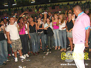 Ensaios de Carnaval na Rosas de Ouro Ensaios de Carnaval na Rosas de Ouro
