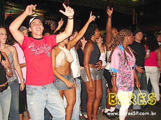 Ensaios de Carnaval na Rosas de Ouro Ensaios de Carnaval na Rosas de Ouro