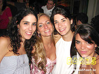 André Lellis, do bloco “Me Ama” na Mercearia São Roque - Jockey Club André Lellis, do bloco “Me Ama” na Mercearia São Roque - Jockey Club