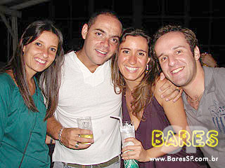 André Lellis, do bloco “Me Ama” na Mercearia São Roque - Jockey Club André Lellis, do bloco “Me Ama” na Mercearia São Roque - Jockey Club