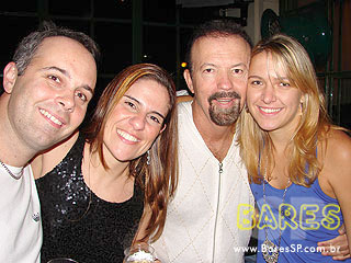 André Lellis, do bloco “Me Ama” na Mercearia São Roque - Jockey Club André Lellis, do bloco “Me Ama” na Mercearia São Roque - Jockey Club