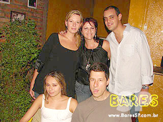 Saturday Nighty no Unha de Gato Saturday Nighty no Unha de Gato