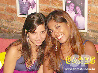 Saturday Nighty no Unha de Gato Saturday Nighty no Unha de Gato