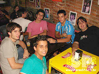 Saturday Nighty no Unha de Gato Saturday Nighty no Unha de Gato