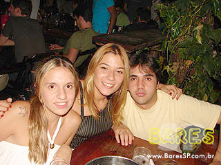 Saturday Nighty no Unha de Gato Saturday Nighty no Unha de Gato