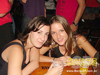 Saturday Nighty no Unha de Gato Saturday Nighty no Unha de Gato