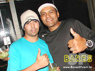 Pagode com amigos no Unha de gato Pagode com amigos no Unha de gato