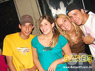 Pagode com amigos no Unha de gato Pagode com amigos no Unha de gato