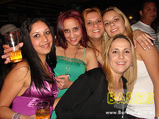 Grupos Nossa Onda e Arruaça no Taberna Sherwood Grupos Nossa Onda e Arruaça no Taberna Sherwood