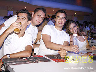 Warm-up do MOB Festival 2009 com Dj Hernan Cattaneo na Pacha Warm-up do MOB Festival 2009 com Dj Hernan Cattaneo na Pacha