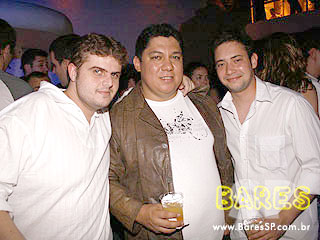 Warm-up do MOB Festival 2009 com Dj Hernan Cattaneo na Pacha Warm-up do MOB Festival 2009 com Dj Hernan Cattaneo na Pacha