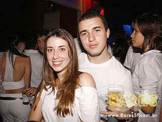 Warm-up do MOB Festival 2009 com Dj Hernan Cattaneo na Pacha Warm-up do MOB Festival 2009 com Dj Hernan Cattaneo na Pacha