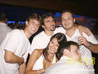 Warm-up do MOB Festival 2009 com Dj Hernan Cattaneo na Pacha Warm-up do MOB Festival 2009 com Dj Hernan Cattaneo na Pacha