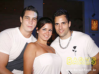 Warm-up do MOB Festival 2009 com Dj Hernan Cattaneo na Pacha Warm-up do MOB Festival 2009 com Dj Hernan Cattaneo na Pacha