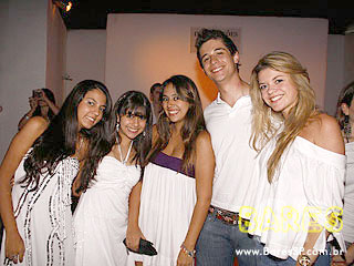 Warm-up do MOB Festival 2009 com Dj Hernan Cattaneo na Pacha Warm-up do MOB Festival 2009 com Dj Hernan Cattaneo na Pacha