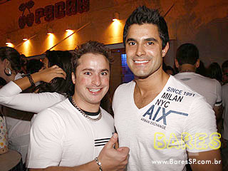 Warm-up do MOB Festival 2009 com Dj Hernan Cattaneo na Pacha Warm-up do MOB Festival 2009 com Dj Hernan Cattaneo na Pacha