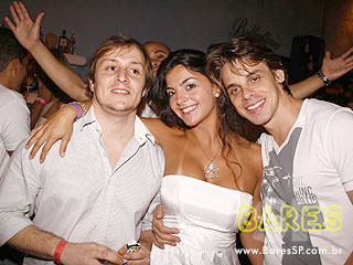 Warm-up do MOB Festival 2009 com Dj Hernan Cattaneo na Pacha Warm-up do MOB Festival 2009 com Dj Hernan Cattaneo na Pacha