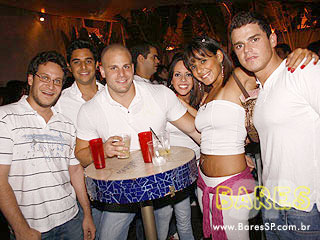 Warm-up do MOB Festival 2009 com Dj Hernan Cattaneo na Pacha Warm-up do MOB Festival 2009 com Dj Hernan Cattaneo na Pacha