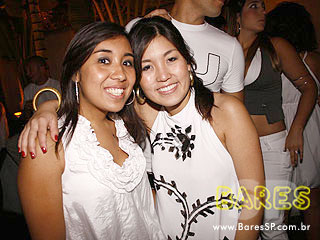 Warm-up do MOB Festival 2009 com Dj Hernan Cattaneo na Pacha Warm-up do MOB Festival 2009 com Dj Hernan Cattaneo na Pacha