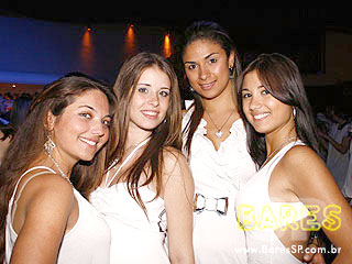 Warm-up do MOB Festival 2009 com Dj Hernan Cattaneo na Pacha Warm-up do MOB Festival 2009 com Dj Hernan Cattaneo na Pacha