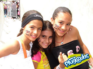 Ação Promocional Plugados Adria – Show RBD – Portão 16 Ação Promocional Plugados Adria – Show RBD – Portão 16