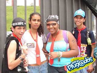 Ação Promocional Plugados Adria – Show RBD – Portão 17 Ação Promocional Plugados Adria – Show RBD – Portão 17