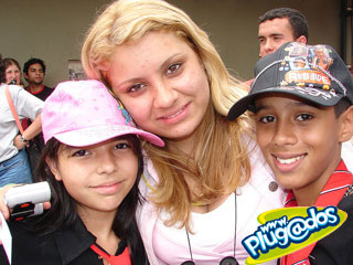 Ação Promocional Plugados Adria – Show RBD – Portão 17 Ação Promocional Plugados Adria – Show RBD – Portão 17