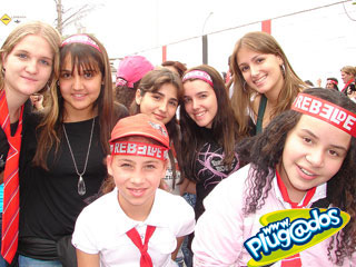 Ação Promocional Plugados Adria – Show RBD – Portão 17 Ação Promocional Plugados Adria – Show RBD – Portão 17