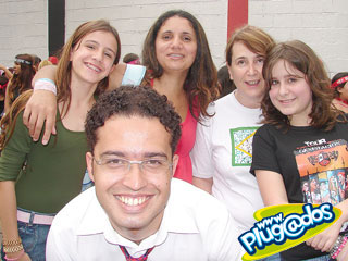 Ação Promocional Plugados Adria – Show RBD – Portão 17 Ação Promocional Plugados Adria – Show RBD – Portão 17