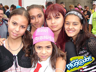 Ação Promocional Plugados Adria – Show RBD – Portão 17 Ação Promocional Plugados Adria – Show RBD – Portão 17