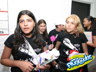 Ação Promocional Plugados Adria – Show RBD – Camarim Ação Promocional Plugados Adria – Show RBD – Camarim