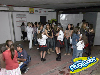 Ação Promocional Plugados Adria – Show RBD – Camarim Ação Promocional Plugados Adria – Show RBD – Camarim