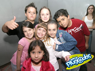 Ação Promocional Plugados Adria – Show RBD – Camarim Ação Promocional Plugados Adria – Show RBD – Camarim