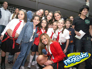 Ação Promocional Plugados Adria – Show RBD – Camarim Ação Promocional Plugados Adria – Show RBD – Camarim