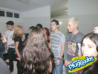 Ação Promocional Plugados Adria – Show RBD – Camarim Ação Promocional Plugados Adria – Show RBD – Camarim