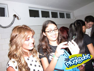 Ação Promocional Plugados Adria – Show RBD – Camarim Ação Promocional Plugados Adria – Show RBD – Camarim