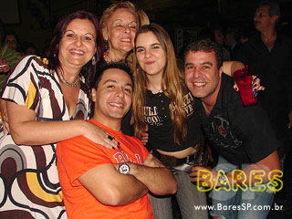 Aniversário de 10 anos da Cervejaria Papagaio Vintém Aniversário de 10 anos da Cervejaria Papagaio Vintém