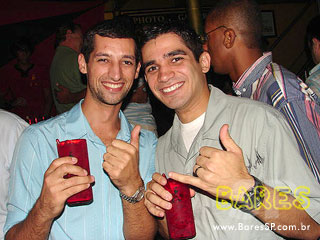 Aniversário de 10 anos da Cervejaria Papagaio Vintém Aniversário de 10 anos da Cervejaria Papagaio Vintém