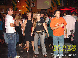 Aniversário de 10 anos da Cervejaria Papagaio Vintém Aniversário de 10 anos da Cervejaria Papagaio Vintém