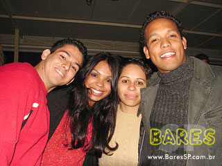 Quinta com música ao vivo no Mercearia Quinta com música ao vivo no Mercearia