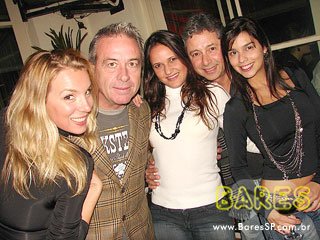 Quinta com música ao vivo no Mercearia Quinta com música ao vivo no Mercearia