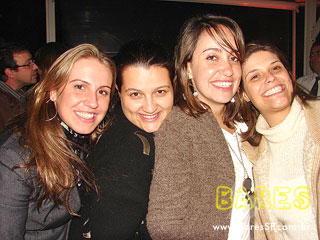 Quinta com música ao vivo no Mercearia Quinta com música ao vivo no Mercearia