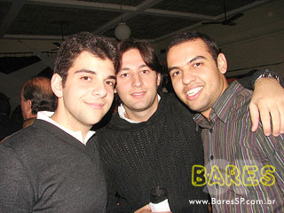 Quinta com música ao vivo no Mercearia Quinta com música ao vivo no Mercearia